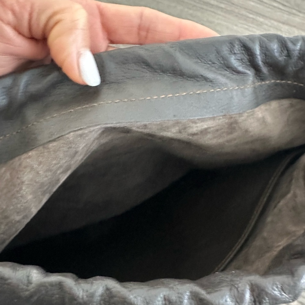 Hogsback Leather Co Drawstring Backpack - Picture 8 of 9